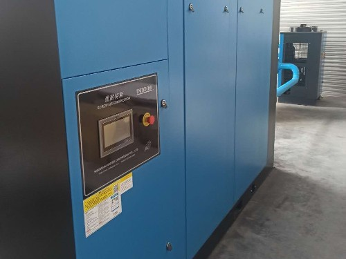 又一臺優(yōu)耐特斯空壓機(jī)正式安裝完成，投入生產(chǎn)！