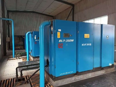 三臺10立方螺桿空壓機(jī)保養(yǎng)維護(hù)完成！